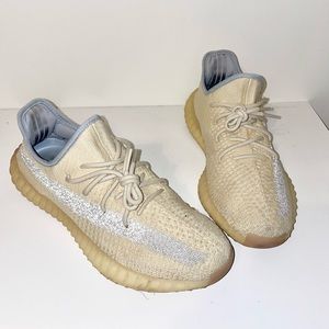 Reflective Yeezy 350 Lint